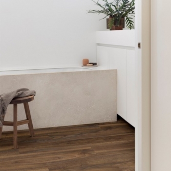 20896 ENGLISH WALNUT
